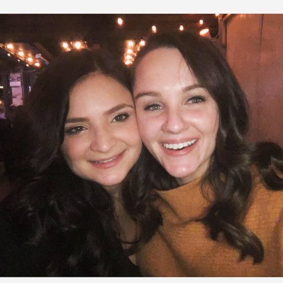 Meet your Posher, Stephanie - Picture 1 of 1